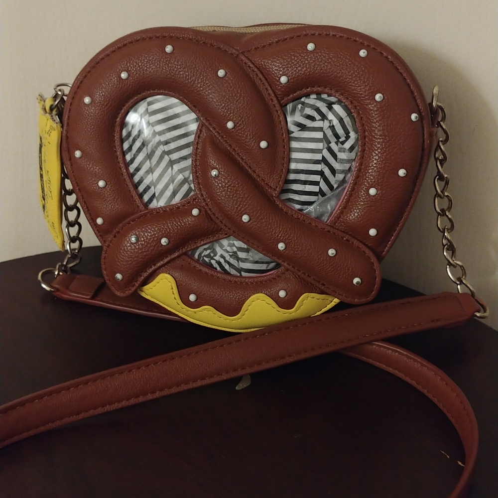 Betsey Johnson Pretzel purse